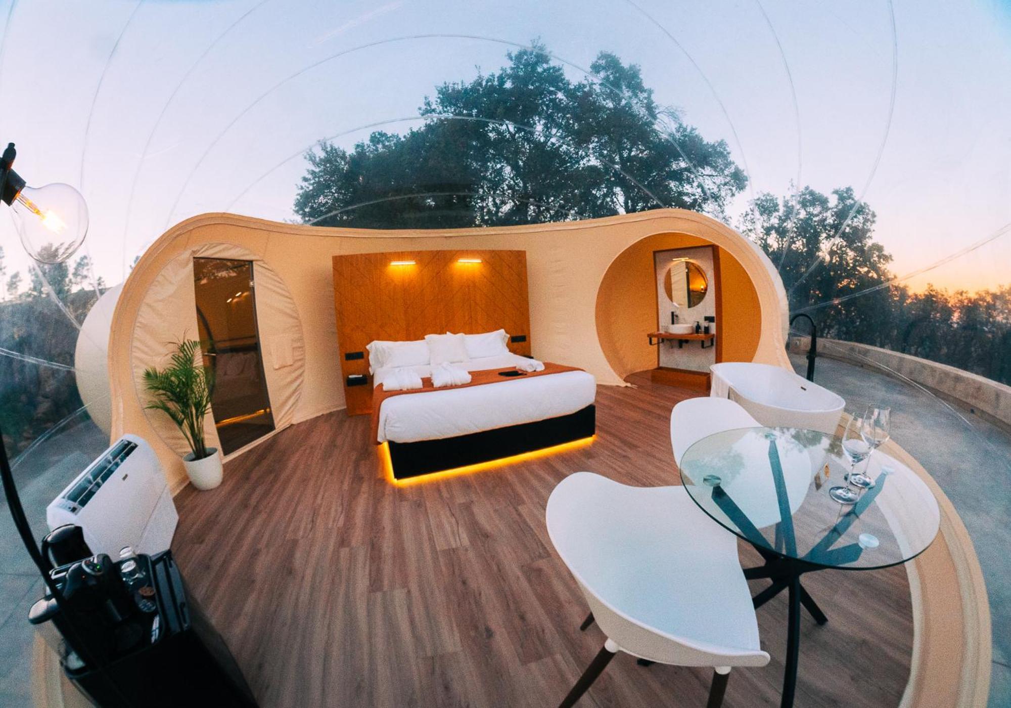 Glamping Balu Hotel Monesterio Ngoại thất bức ảnh